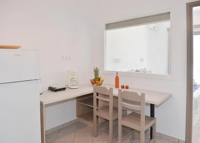 Paradise Aparthotel Agiassos