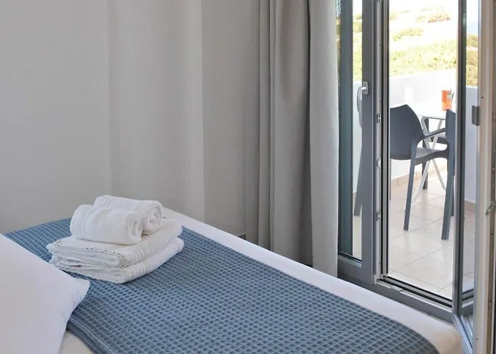 Paradise Aparthotel 4*