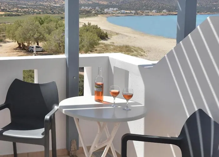 アパートホテル Paradise 4*