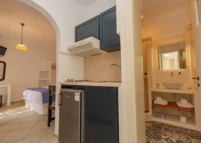 アパートホテル Paradise Agiassos