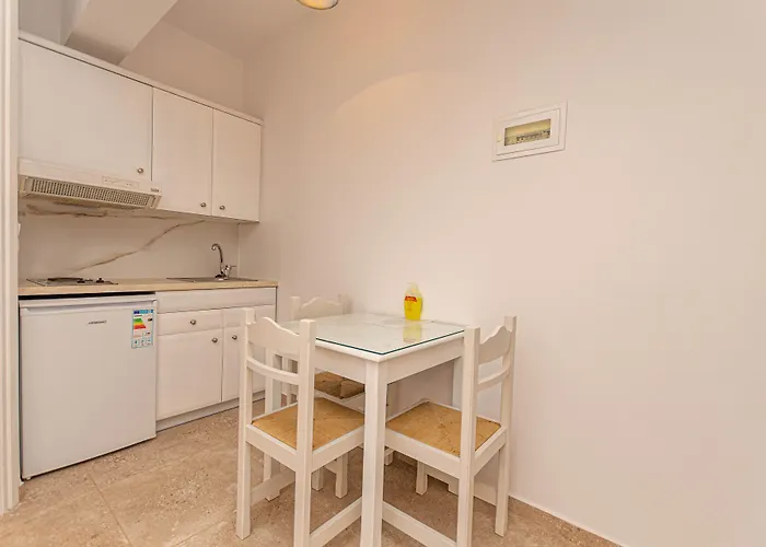 Lägenhetshotell Paradise Agiassos